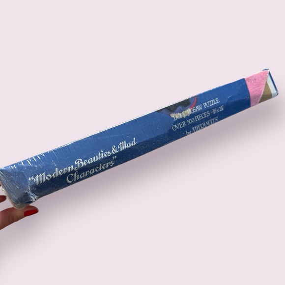 Vintage Dolls Beauties And Mad Haters Sealed Jigsaw Puzzle 500 Pieces - Picture 8 of 12